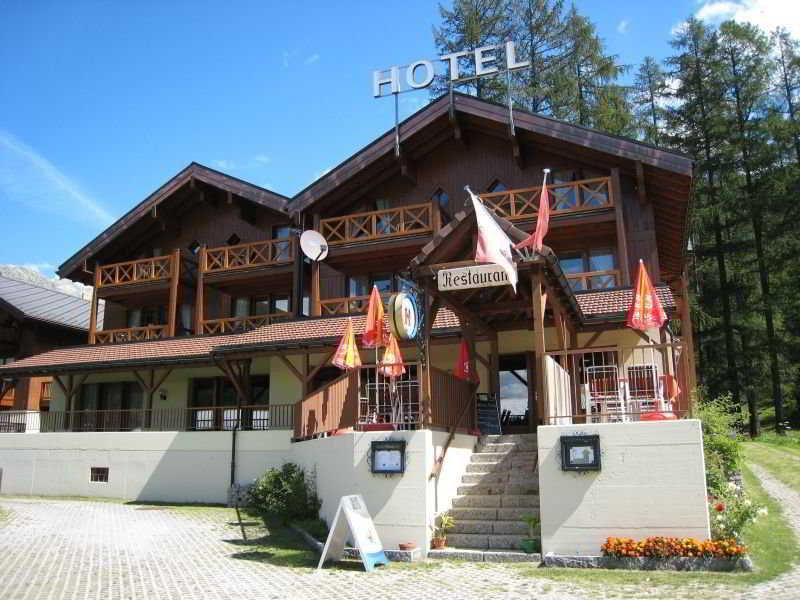 Hotel Alpenhof Oberwald Zewnętrze zdjęcie