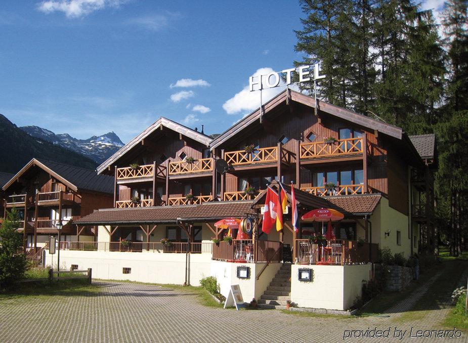 Hotel Alpenhof Oberwald Zewnętrze zdjęcie