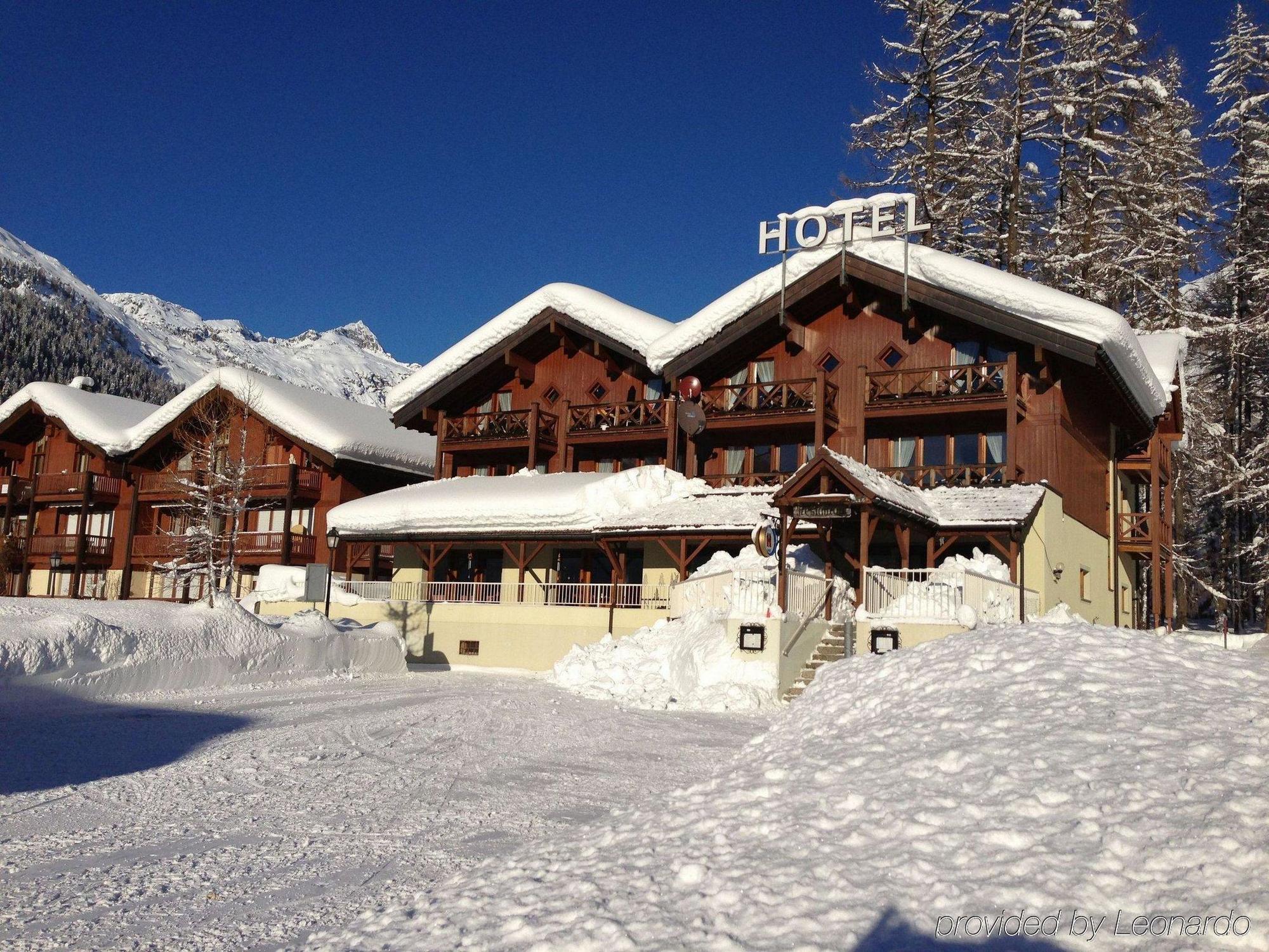 Hotel Alpenhof Oberwald Zewnętrze zdjęcie