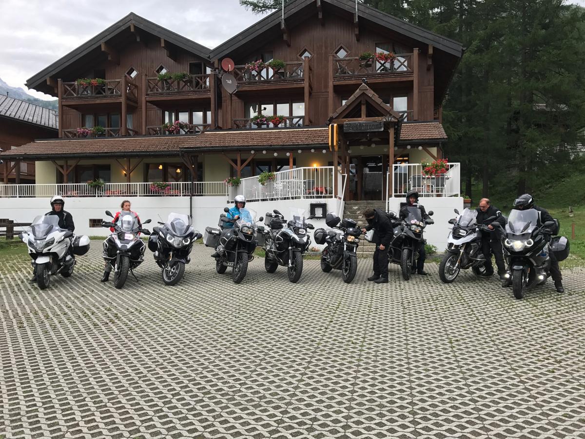 Hotel Alpenhof Oberwald Zewnętrze zdjęcie