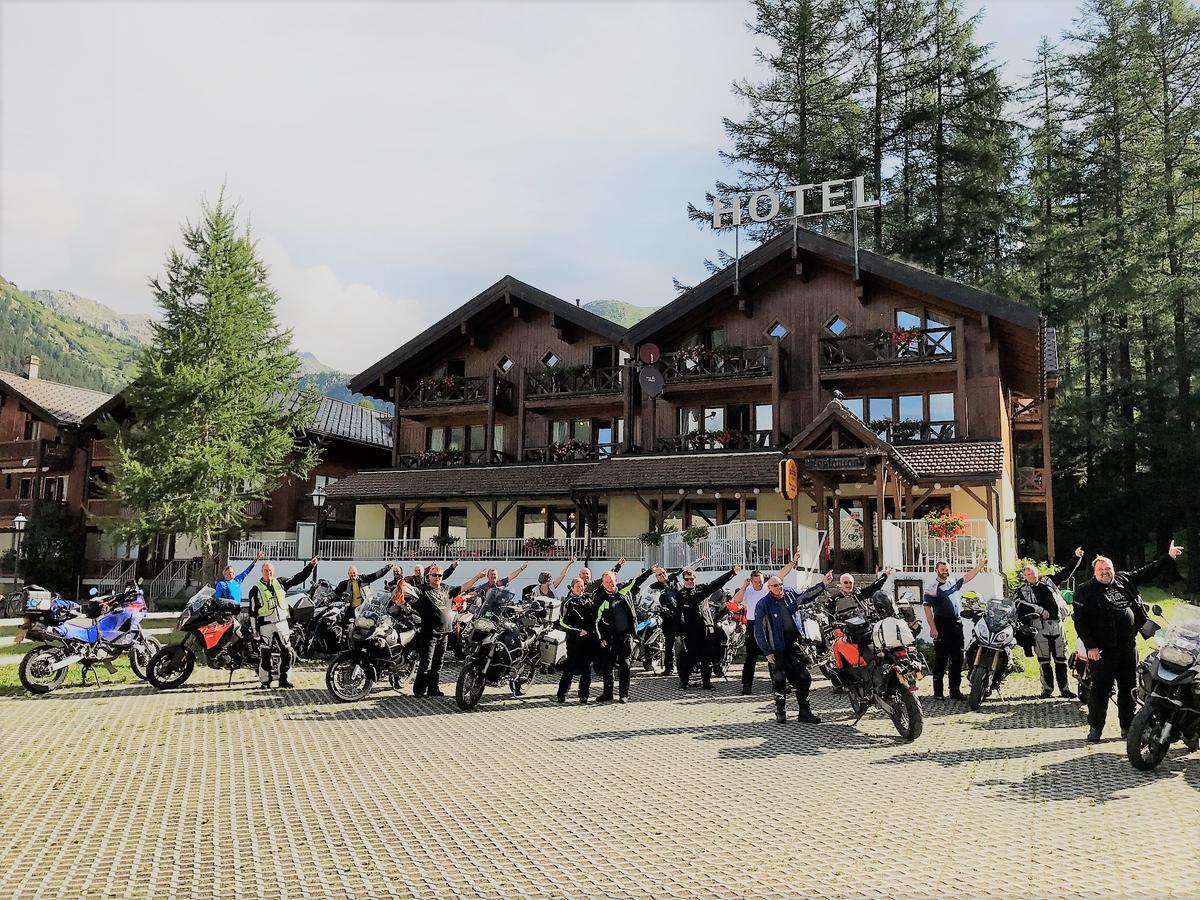 Hotel Alpenhof Oberwald Zewnętrze zdjęcie